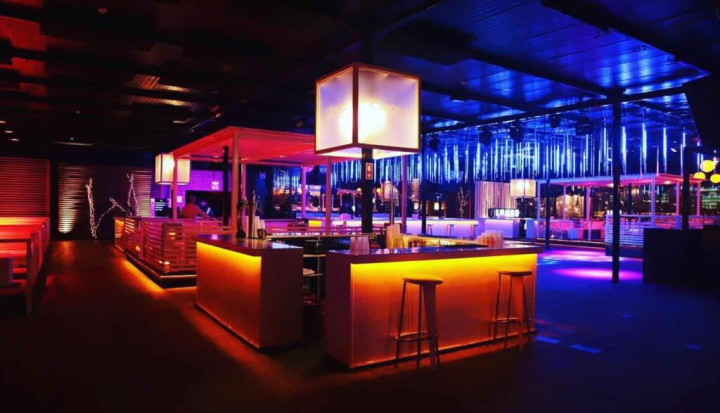 table-K-Urban-beach-Lisbonne-Club--1024x683