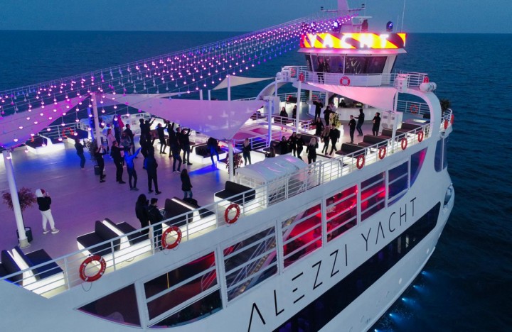 KV2 sets sail across the Black Sea with Alezzi Yacht