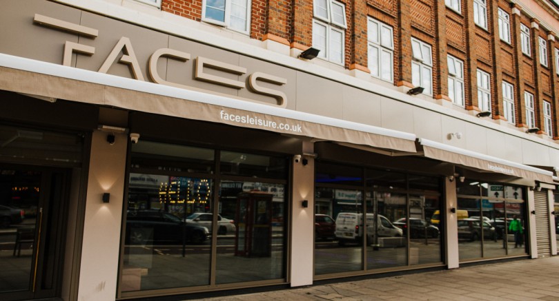 FACES_COM366