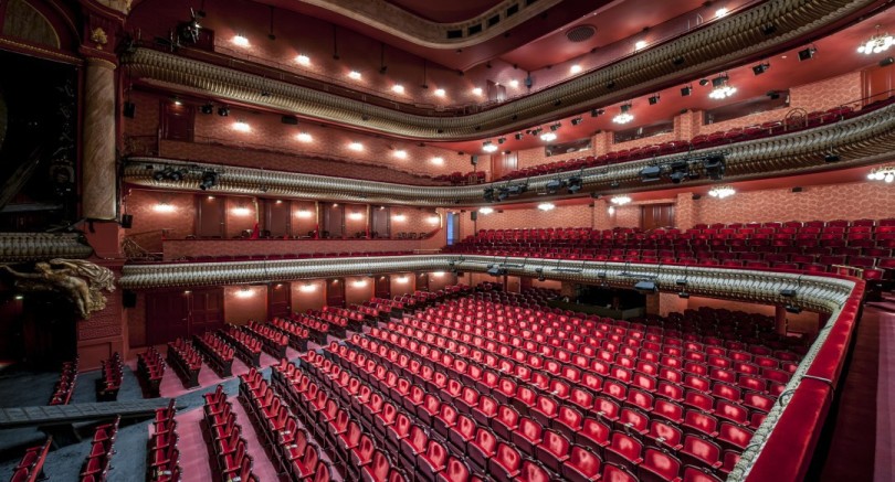 stage-theater-des-westens-events-saal-seitlich-©David-Marschalsky