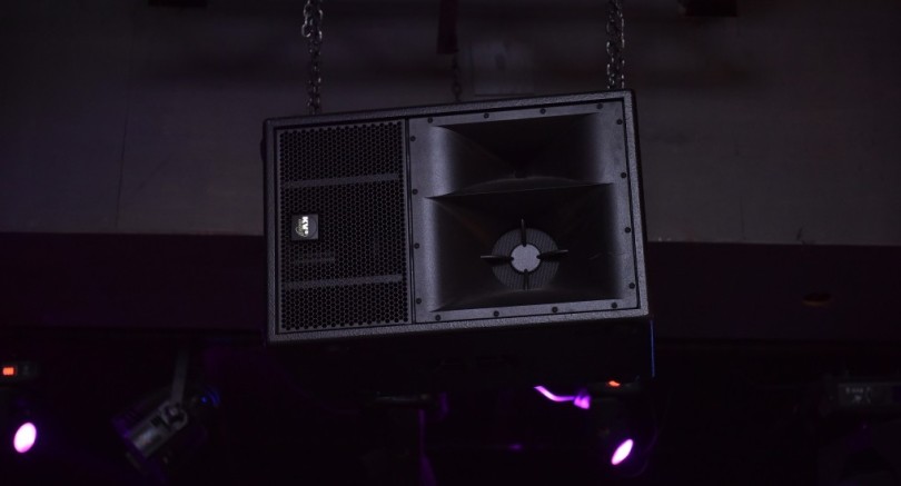 a-kv2-es1.0-cabinet-hung-from-the-ceiling-on-one-side-of-the-stage
