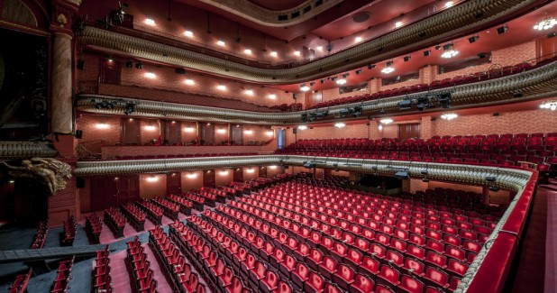 stage-theater-des-westens-events-saal-seitlich-©David-Marschalsky