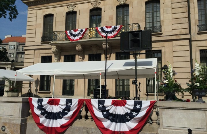 U.S. Embassy Prague Celebrates 4th of July with KV2 sound