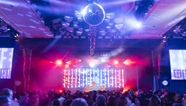 CSHOTBYTHOM2024-4597